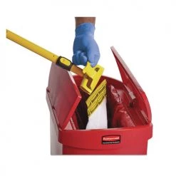 Rubbermaid Commercial 2017060 Biohazard Spill Mop Pads - White (10/Box)